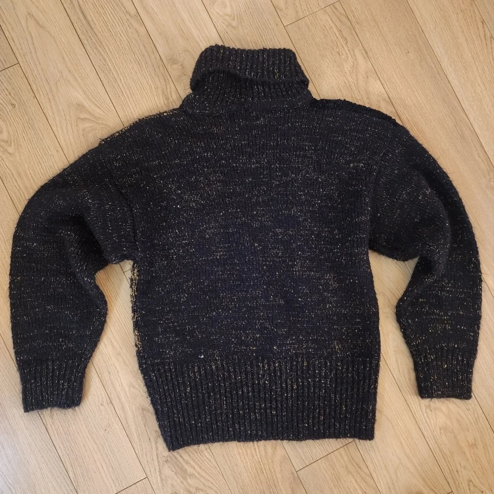 Vintage Turtleneck Sweater- M